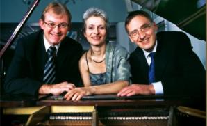 Trio Constance